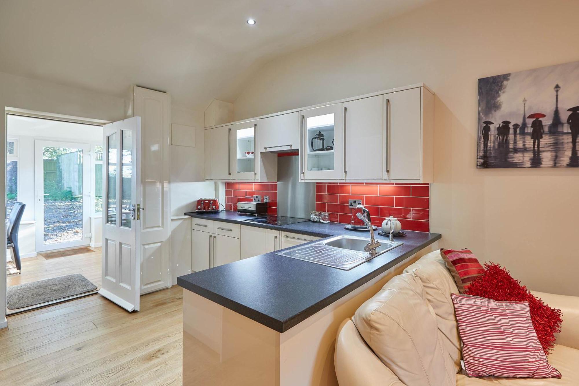 Host & Stay - Folkton Cottages Скарбъро Стая снимка